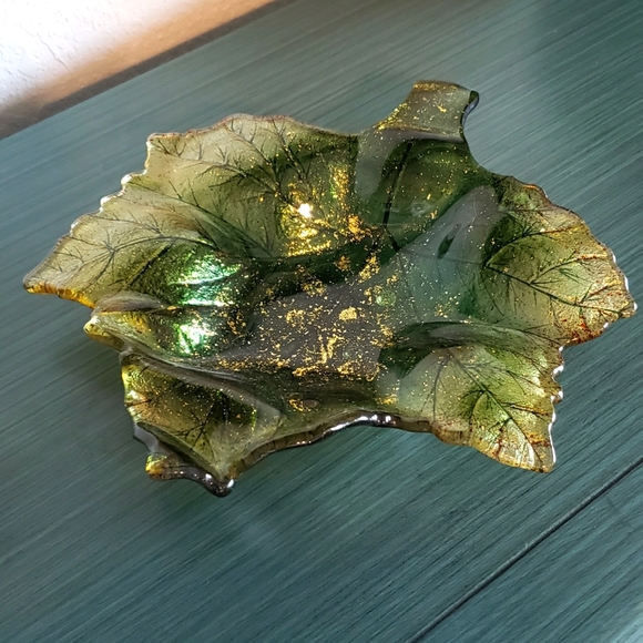 Green & Metallic Gold Small Leaf Glass Dish Tray Knick Knack Keep All Holiday - Picture 5 of 10